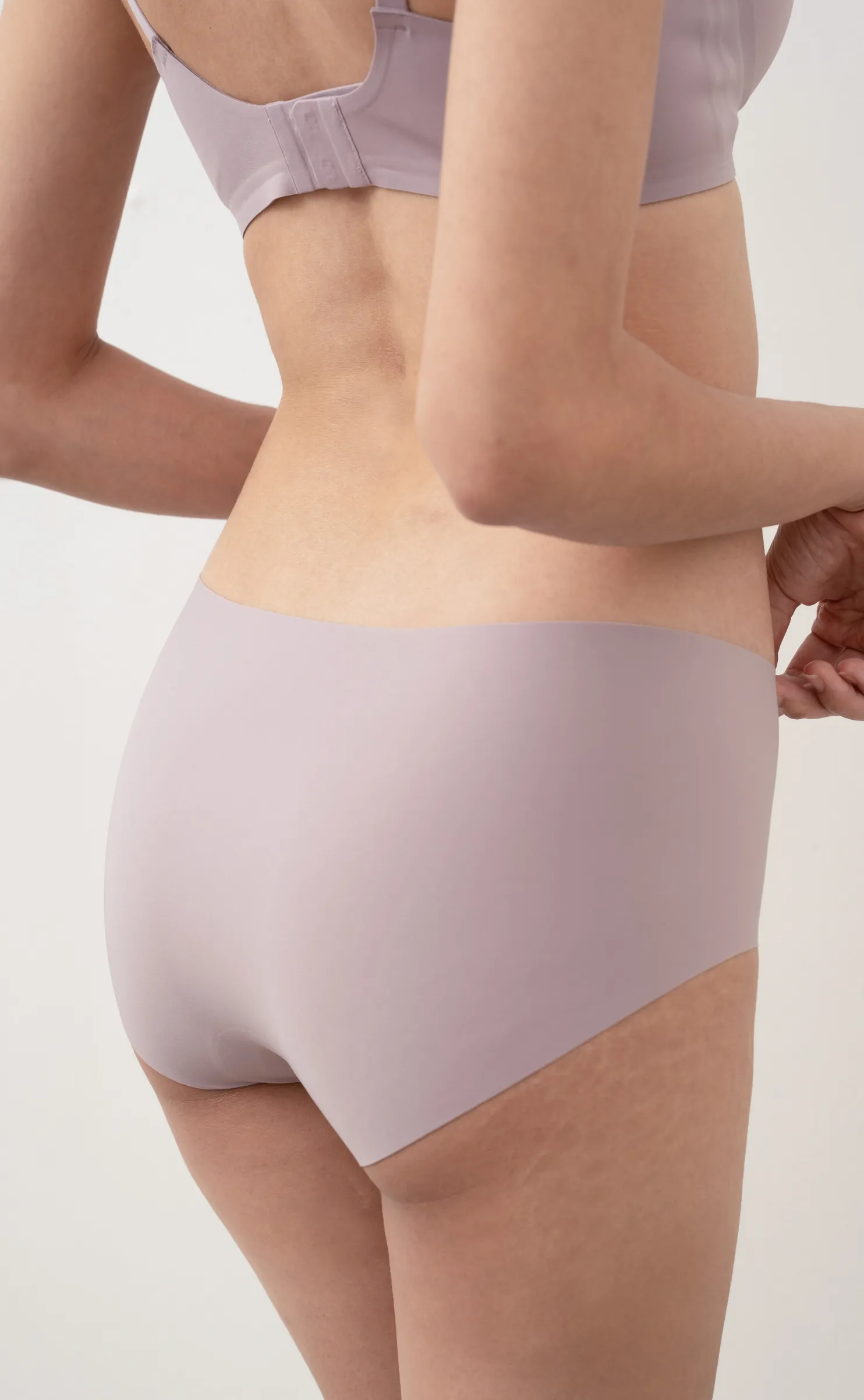 Bare • Seamless Hygiene Panties