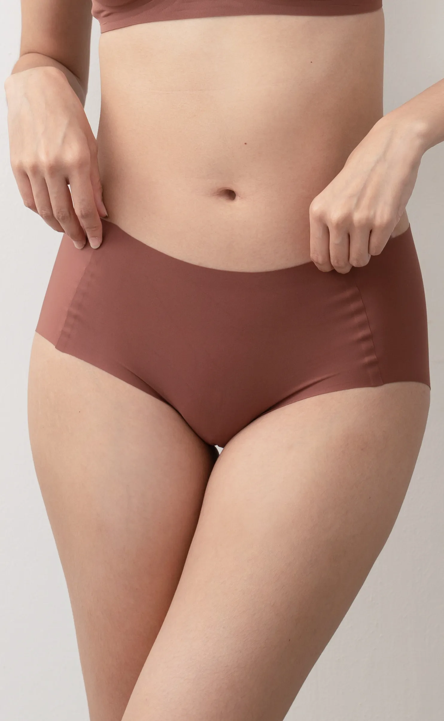 Bare • Seamless Hygiene Panties