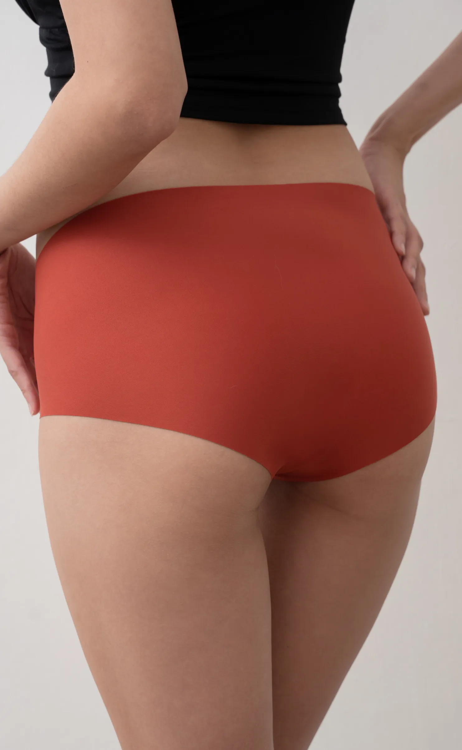 Bare • Seamless Hygiene Panties