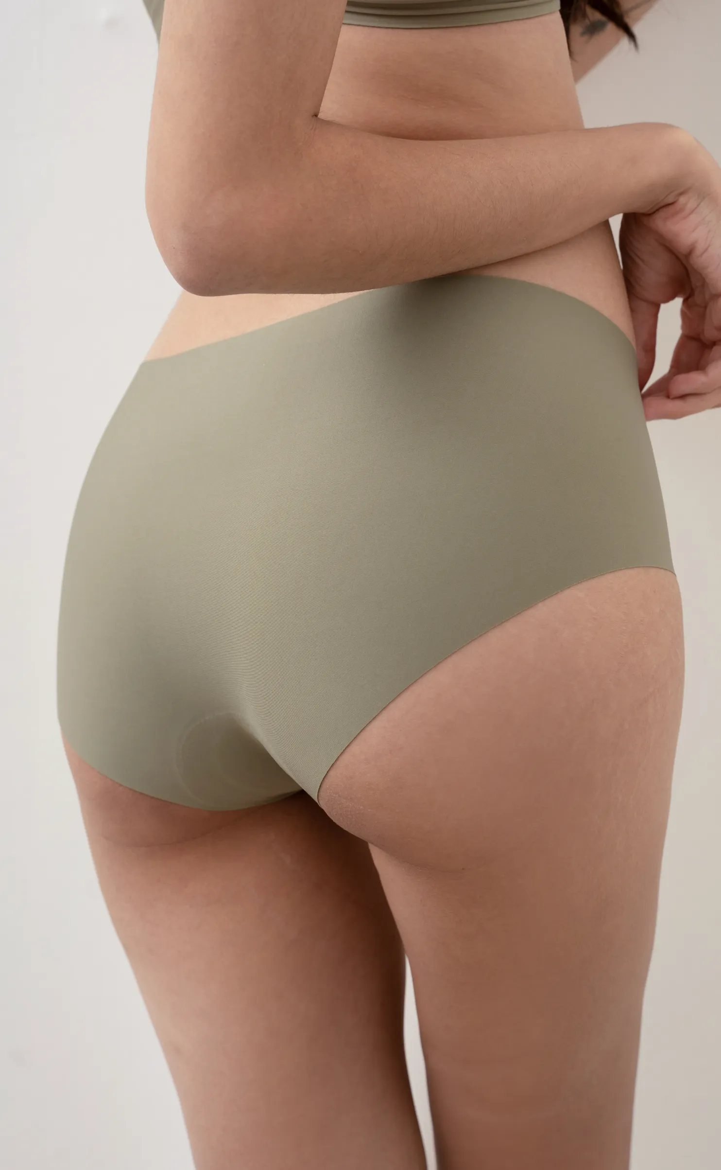 Bare • Seamless Hygiene Panties