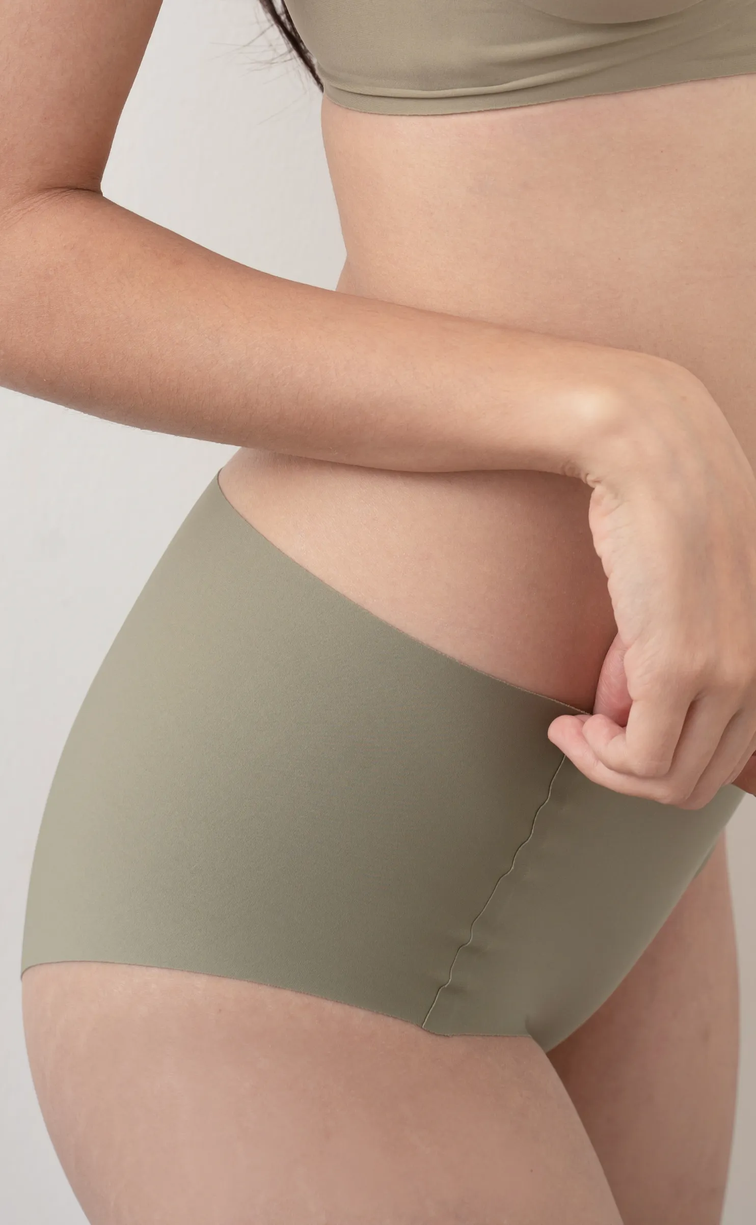 Bare • Seamless Hygiene Panties