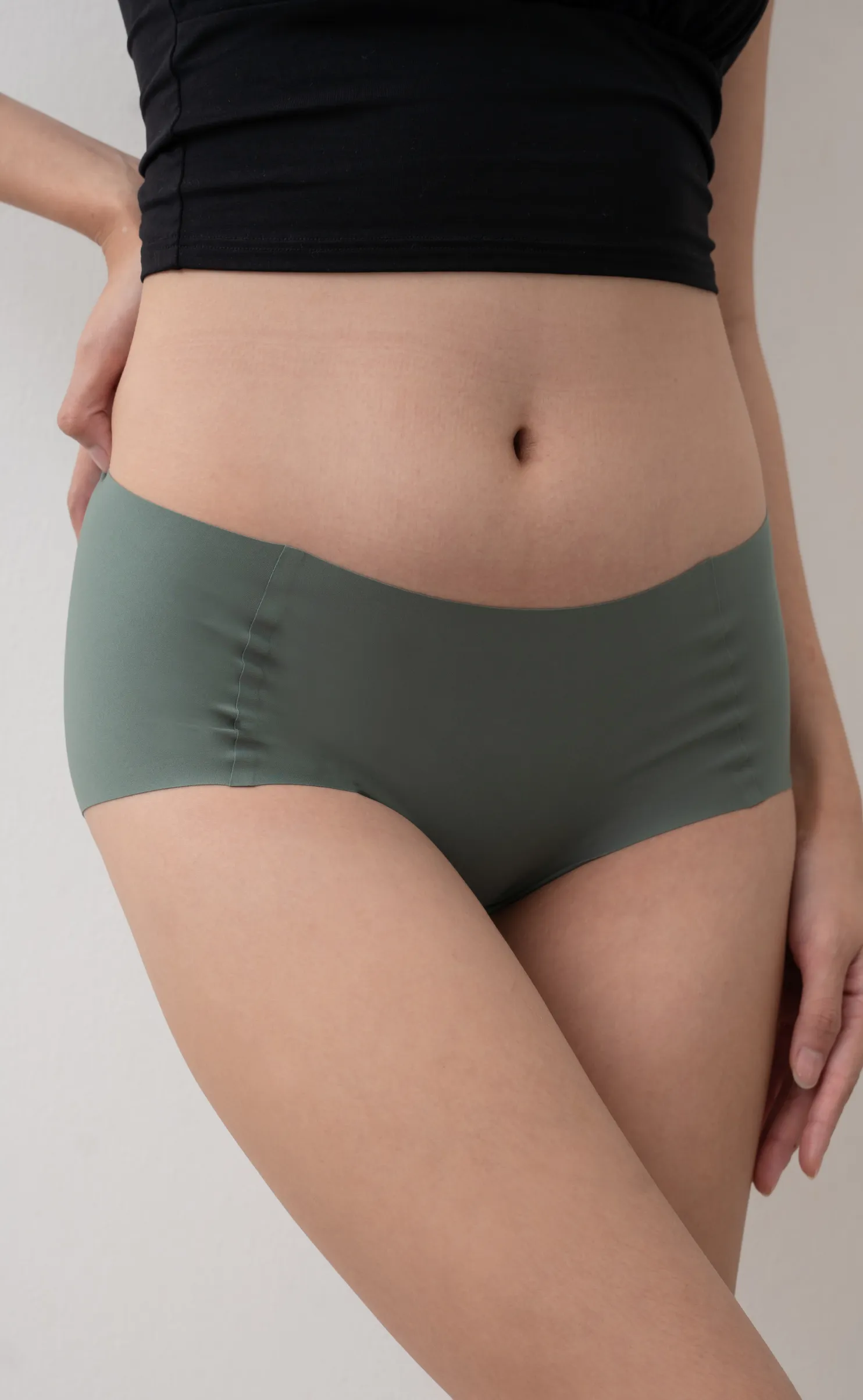 Bare • Seamless Hygiene Panties
