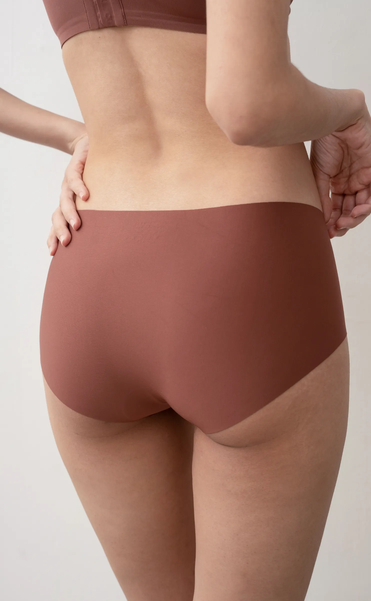 Bare • Seamless Hygiene Panties