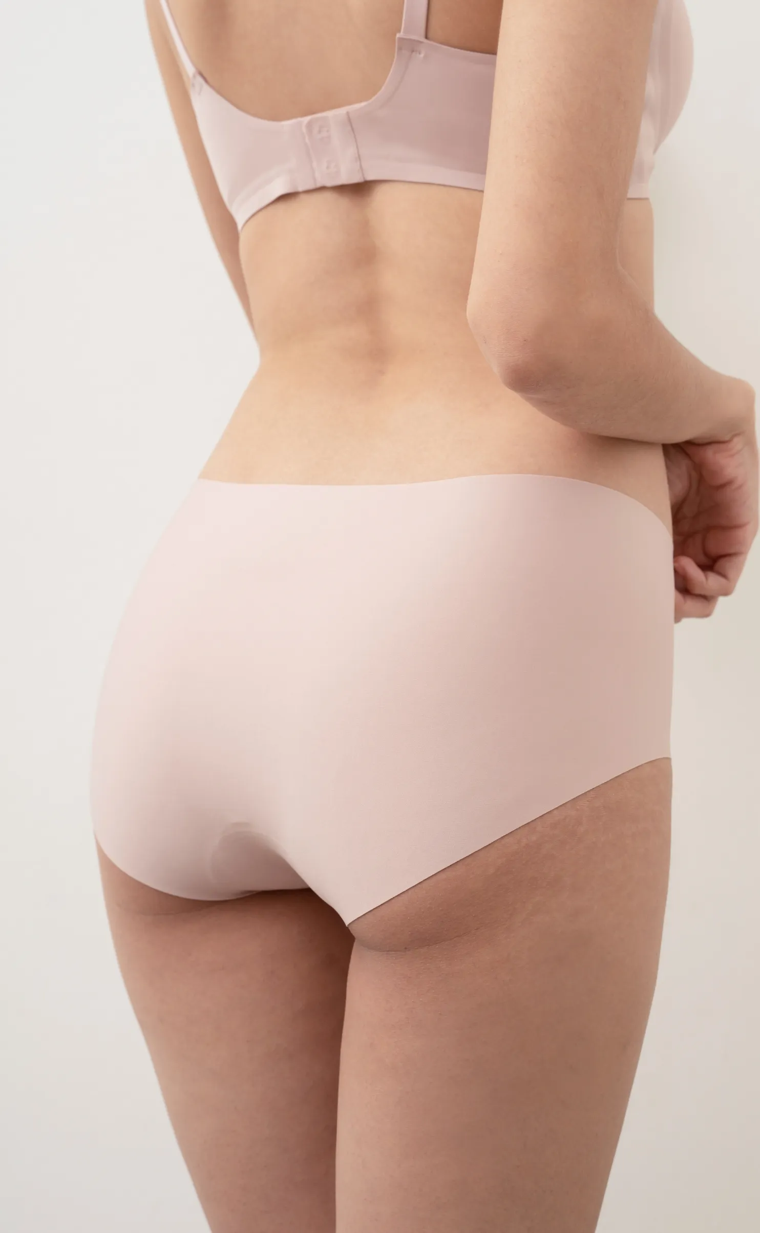 Bare • Seamless Hygiene Panties