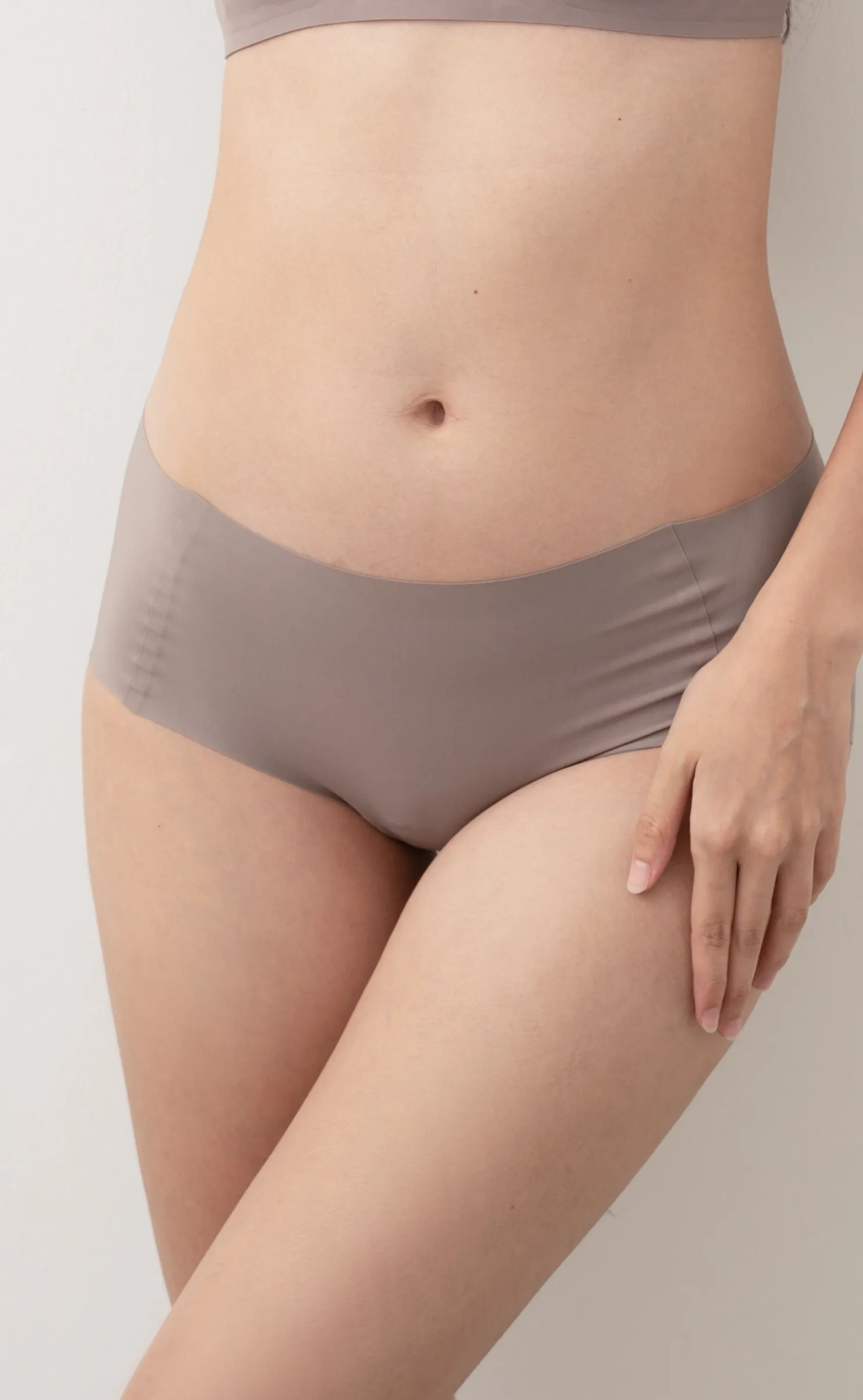 Bare • Seamless Hygiene Panties
