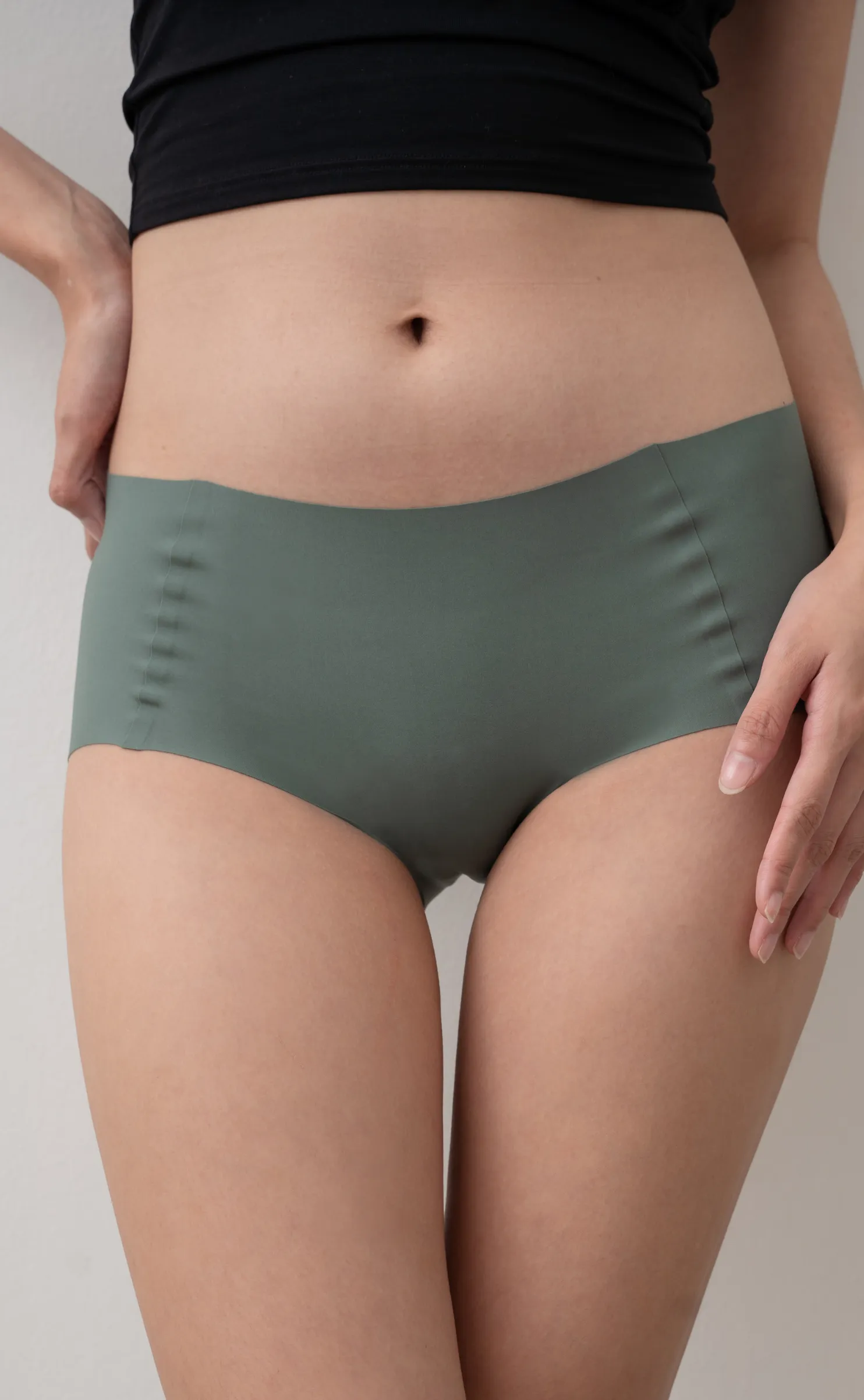 Bare • Seamless Hygiene Panties