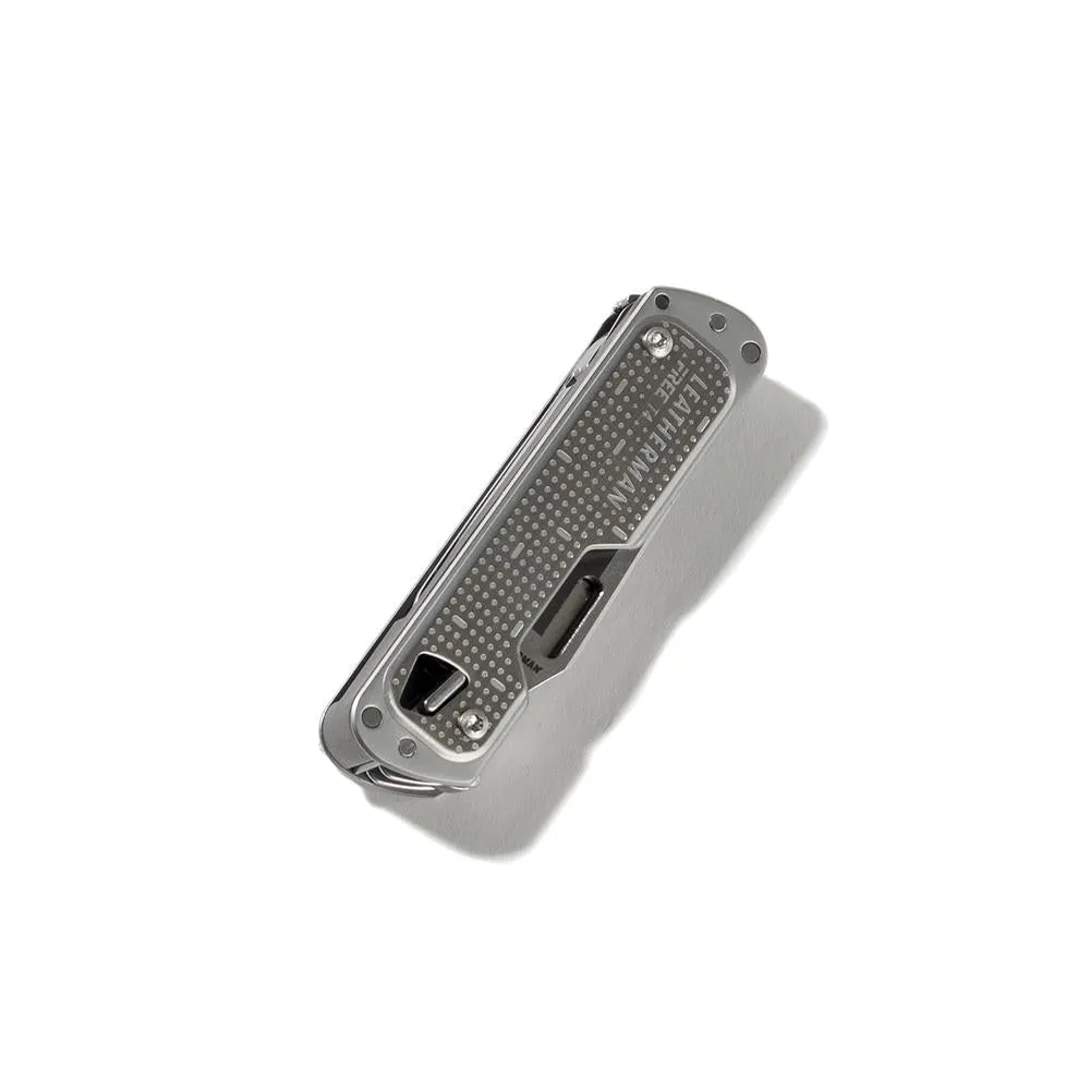 Leatherman Free T4 Multi-Tool / Silver