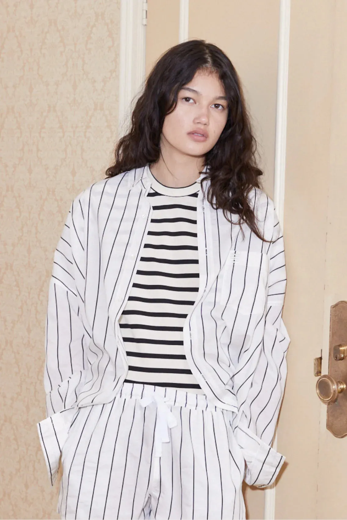 Mona Short White